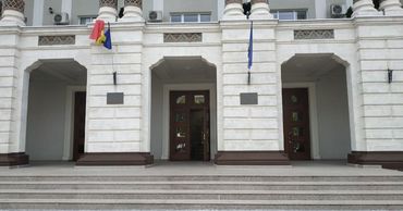 Еще один сотрудник Генпрокуратуры заразился коронавирусом.