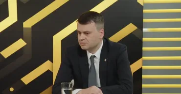 Deputat: Demisiile nu șterg problema salariilor nemeritate din instituțiile statului