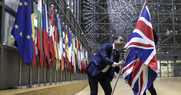 Посол РФ: после Brexit политика Великобритании стала проамериканской.