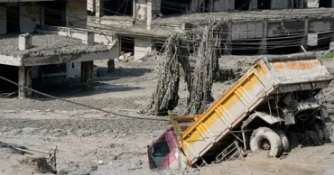 Cel puțin 31 de morți și 93 de răniți în urma viiturii din Nepal