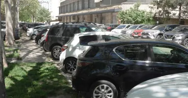 Штрафы за парковку в неположенном месте направят в местные бюджеты