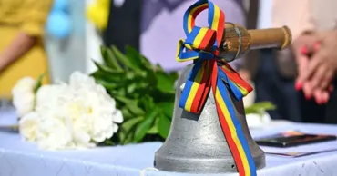 Primul clopoțel a răsunat în toate școlile din Moldova: A început noul an de studii