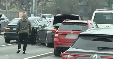 В Кишиневе произошло ДТП с участием пяти автомобилей: пострадал ребенок