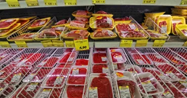Care sunt produsele din carne, din supermarket, pe care ar fi bine să le eviți