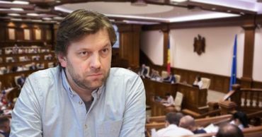 Алайба заявил, что молдавским депутатам увеличили зарплату на 4 тысячи леев. Фото: Point.md.
