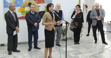 В столице открылась выставка работ художника Андрея Мудри.