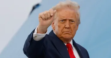 Trump admite posibilitatea de a candida pentru un al treilea mandat din cauza temerii de a-și pierde influența