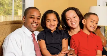 Бывшего вице-губернатора штата Вирджиния и его жену обнаружили мертвыми