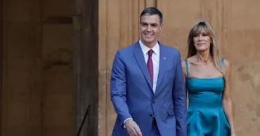 Жене премьера Испании предъявили обвинения в коррупции