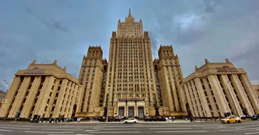 Россия объявила персоной нон грата сотрудника посольства Румынии