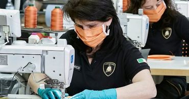 Lamborghini начинает выпуск хирургических масок на фоне пандемии.