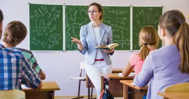 1.365 de funcții didactice vacante în țară: MEC invită tinerii specialiști în educație