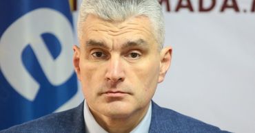 Депутат от Платформы DA Александр Слусарь.