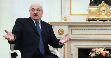 Лукашенко заявил, что Минск сам определит, у каких российских компаний закупать нефть.