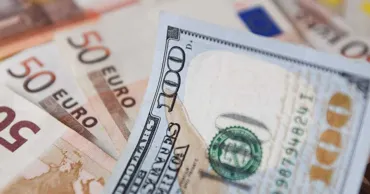 Curs valutar 5 septembrie 2026: Cât valorează un euro și un dolar