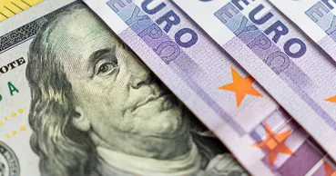Curs valutar 27 iunie 2026: Cât valorează un euro și un dolar