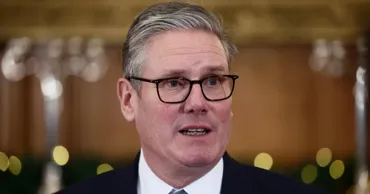 Telegraph: Экс-заместитель премьера Британии готовит заговор против Стармера