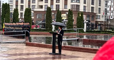 Санду: Наш долг — сохранить мир и почтить героизм и жертвенность павших