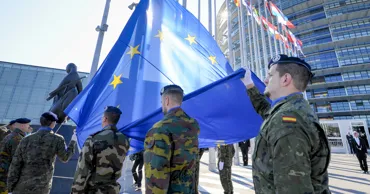 Еврокомиссия выделила 325 млн евро на пять оборонных проектов в ЕС