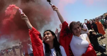 Albanezii continuă să protesteze împotriva proiectului imobiliar al familiei Trump