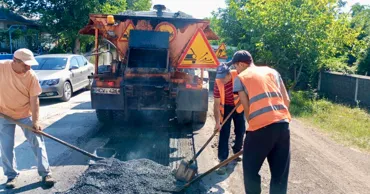 Gropi plombate și șanțuri curățate: Drumarii au intervenit pe 38 de sectoare