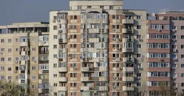 Căminul cu 3 etaje ajuns la 14 niveluri, în vizorul procurorilor: 6 persoane, reținute