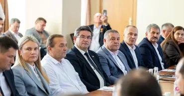 Noul Concept de reorganizare a administrației locale, discutat cu primarii orașelor