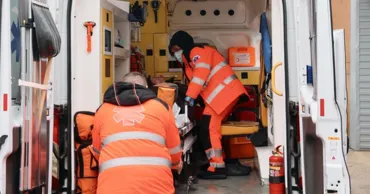 Сотни отравлений и десятки ДТП: За неделю около 15 тысяч вызовов поступило в скорую