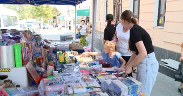 Părinții din Chișinău cheltuie până la 20.000 de lei pentru pregătirea copiilor de școală