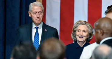 Bill și Hillary Clinton au refuzat să depună mărturii în cazul Epstein