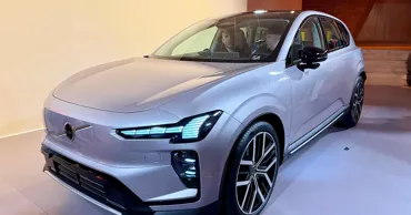 Volvo раскрыла характеристики и цены на электрический EX60