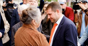 Опрос: Доверие к Илану Шору и популярность его партии растет.