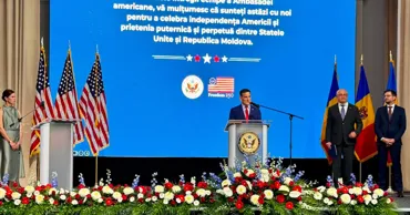 Санду, Гросу и члены PAS не были на приеме в посольстве США к 250-летию независимости