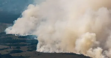 Cel mai mare incendiu din istoria Belgiei se îndreaptă acum spre Germania