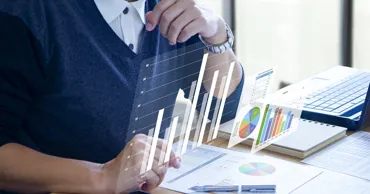 Expert, despre licitațiile eșuate: Nu așteptați investitorii, ci căutați-i activ