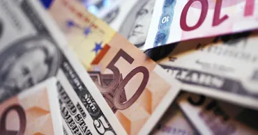 Curs valutar 13 iulie 2026: Cât valorează un euro și un dolar