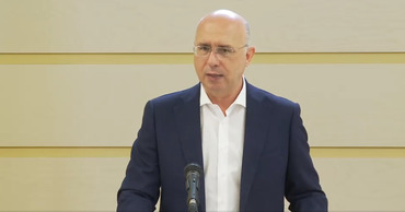 Филип предложил парламентским фракциям встретиться.