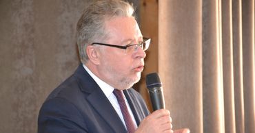 Посол Франции в РМ Паскаль Ле Денф.