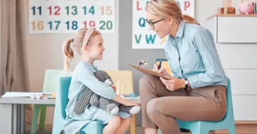 Cum păstrăm limba română corectă? Rolul familiei și al educației