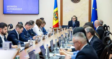 „Apar întrebări”. Proiectul privind „mamele-eroine”, avizat negativ de Guvern