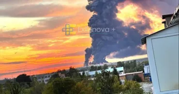 После ударов ВСУ горит логистический центр компании Ozon в Самарской области России