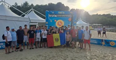 Сборная Молдовы заняла второе место на чемпионате Европы по пляжной борьбе U20