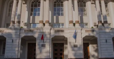 Angajat PCCOCS, obligat să poarte brățară. Măsura nu ar fi fost executată