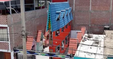 Cea mai îngustă casă din lume, cu o lățime de 63 centimetri, a fost construită în Peru