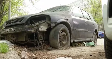 Число брошенных машин в Кишинёве увеличивается: жители бьют тревогу