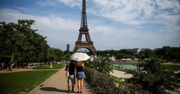 Parisul interzice consumul de alcool în spații publice pe timp de caniculă