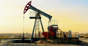 Нефть Brent подешевела до $73,75 за баррель