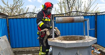 В Дондюшанах спасли мужчину, упавшего в колодец