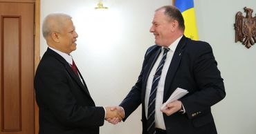 Глава МИДЕИ принял посла Индонезии в РМ.