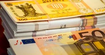Moldovenii au schimbat brusc mai puțină valută: Volumul operațiunilor a scăzut cu aproape 18%